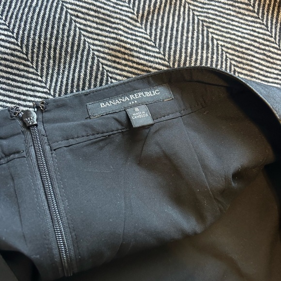 Chevron Herringbone Pencil  Skirt Banana Republic Women’s Size 8 - Picture 7 of 9